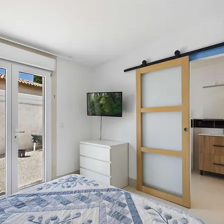 Villa Climatisee Pres De La - 6 Pers. - Fr-1-423-342